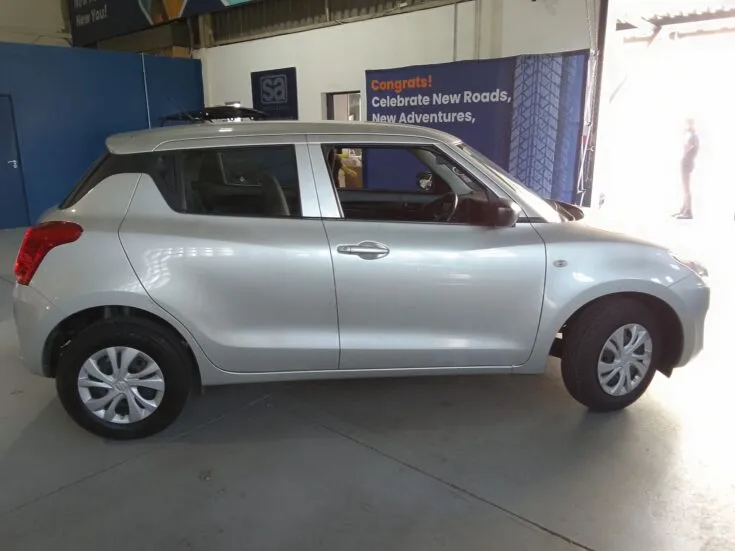2023 Suzuki Swift/1.2 GA – Right Side Photo