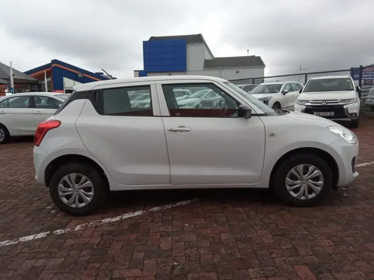 2023 Suzuki Swift/1.2 GA – Right Side Photo