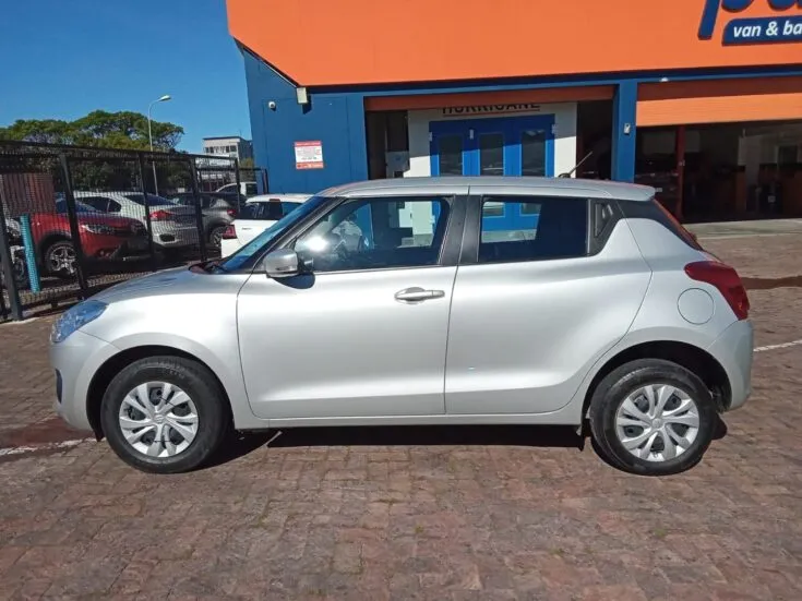 2023 Suzuki SWIFT/1.2 GL MT – Left Side Photo