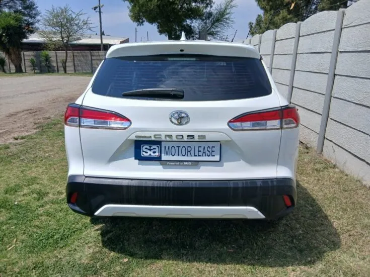 2023 Toyota Corolla Cross/1.8 Xi CVT – Back Photo
