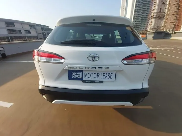 2023 Toyota Corolla Cross/1.8 Xi CVT – Back Photo