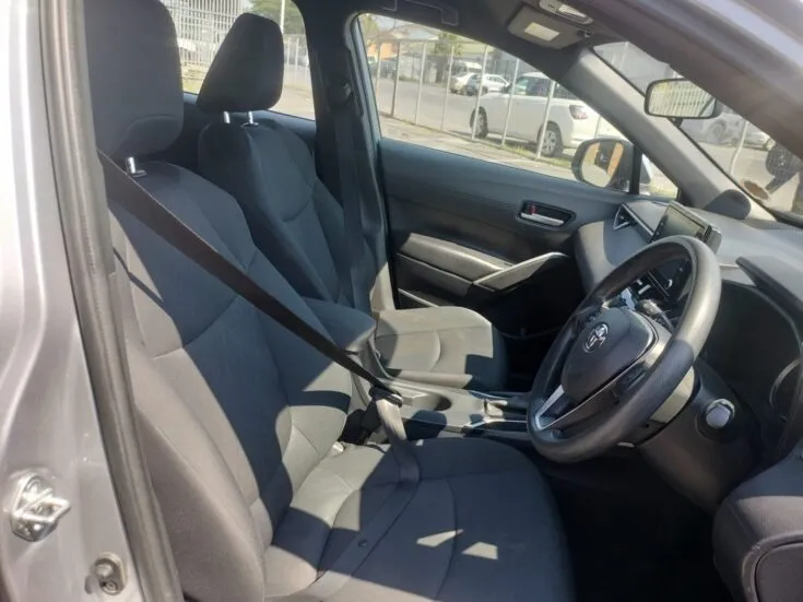 2023 Toyota Corolla Cross/1.8 Xi CVT – Interior