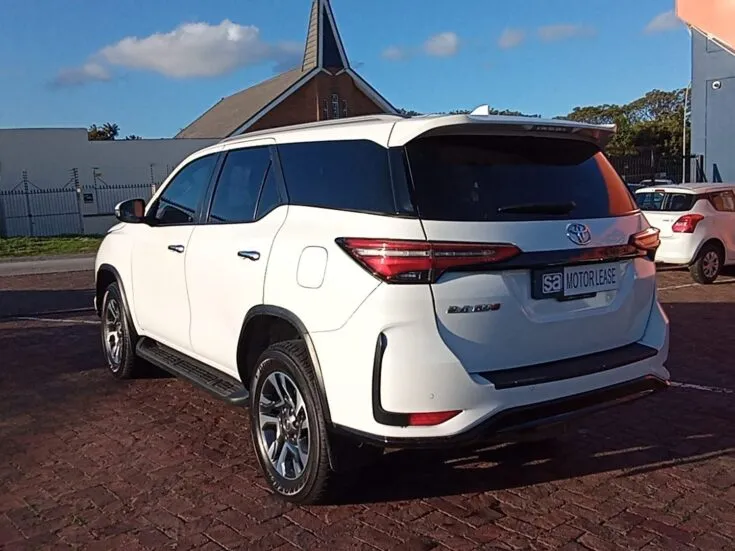 2023 Toyota Fortuner/2.4 GD-6 RB 6AT – Back Feature Photo