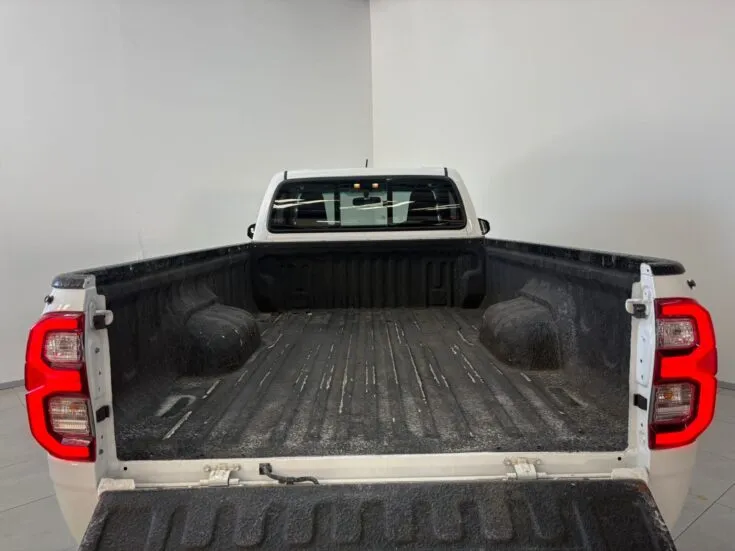 2023 Toyota Hilux/2.8 GD-6 RB RAIDER 6AT S/C – Back Feature Photo