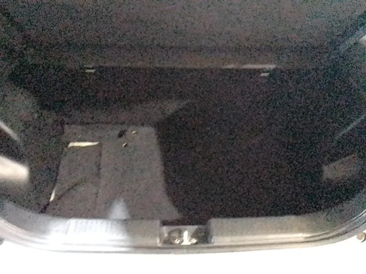 2023 Toyota Starlet/1.5 XS 4AT – Boot / Loadbin