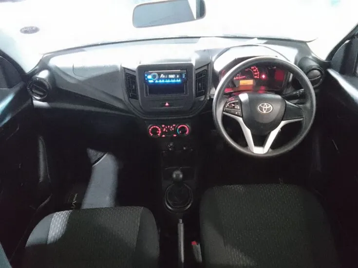 2023 Toyota Vitz/1.0 5MT – Dashboard