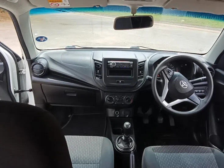 2023 Toyota Vitz/1.0 5MT – Interior