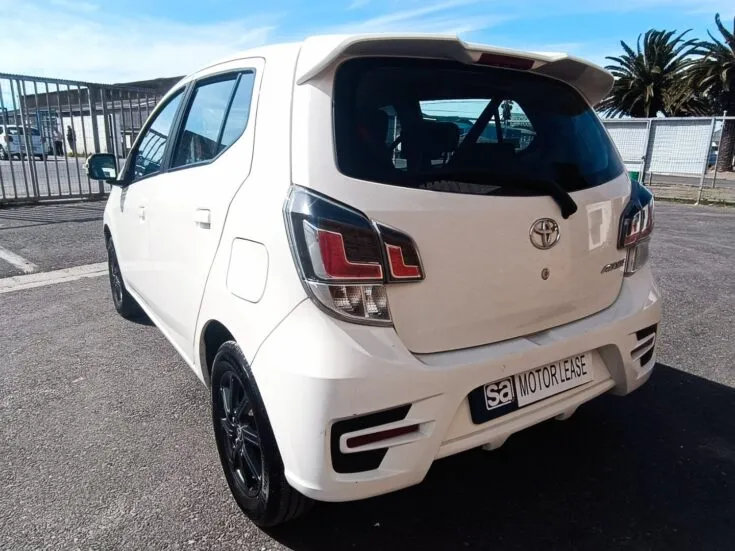 2023 Toyota Vitz/1.0 XR 4-AMT – Back Feature Photo