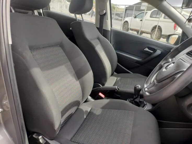 2023 Volkswagen Polo Vivo/1.4 TRENDLINE – Front Seats