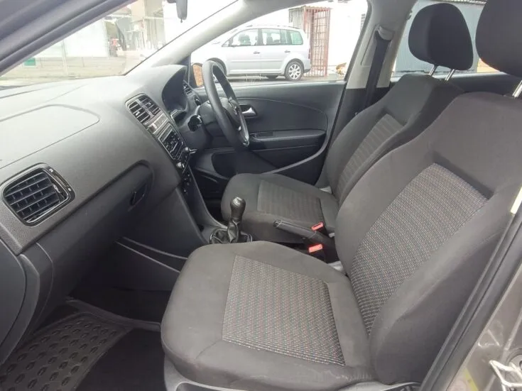 2023 Volkswagen Polo Vivo/1.4 TRENDLINE – Front Seats
