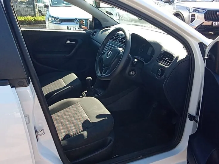 2023 Volkswagen Polo Vivo/1.4 TRENDLINE – Interior