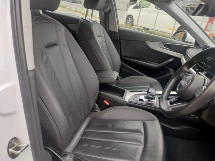 2024 Audi A4/2.0L 35 TFSI S TRONIC 7AT 4X2 – Front Seats