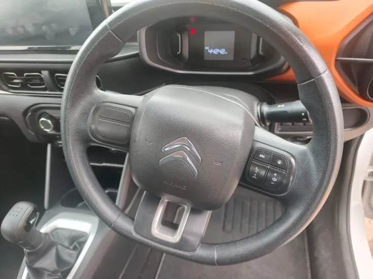 2024 Citroen C3/1.2 FEEL – Interior