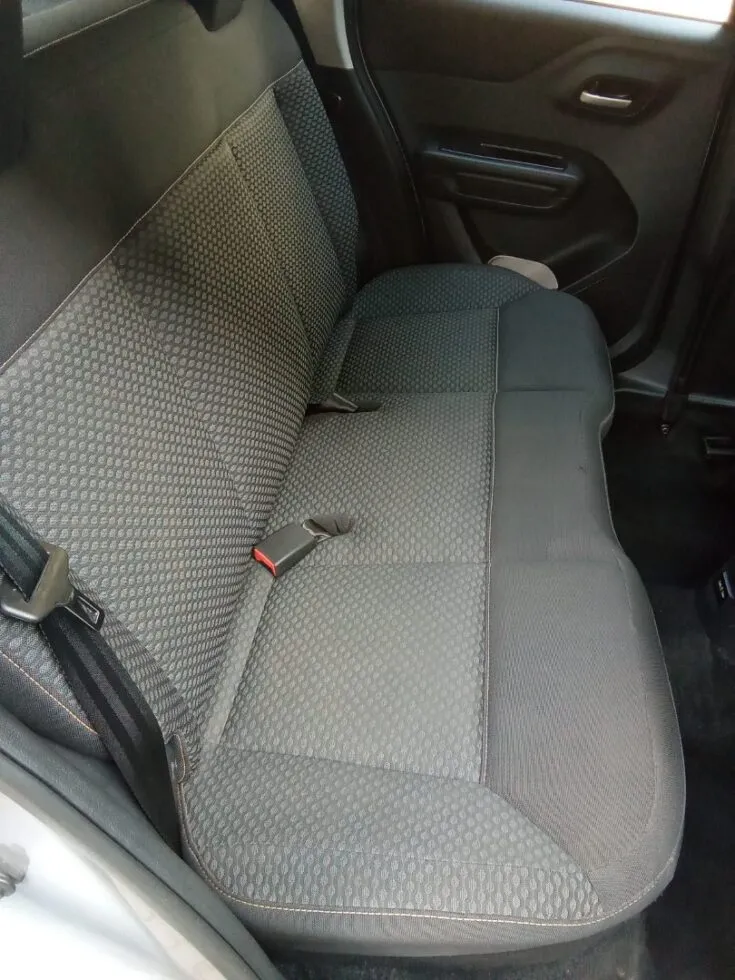 2024 CITROEN C3 FEEL MANUAL – Rear Seats