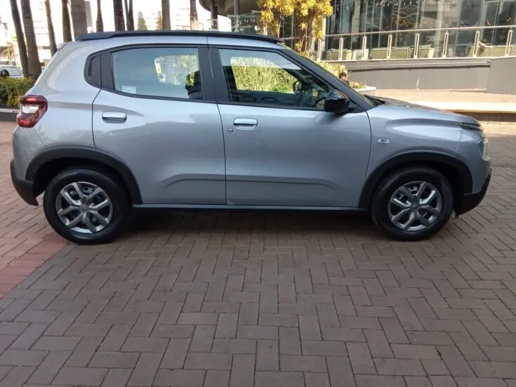 2024 CITROEN C3 FEEL MANUAL – Right Side Photo