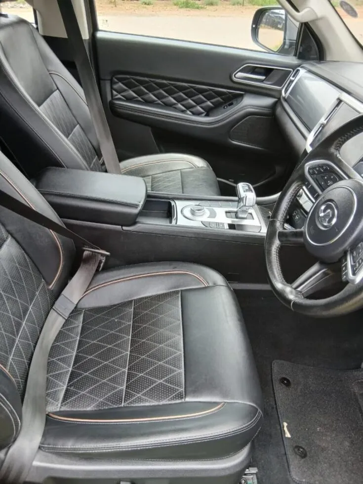 2024 Great Wall P Series Passanger/2.0 LS 8AT 2WD – Front Seats