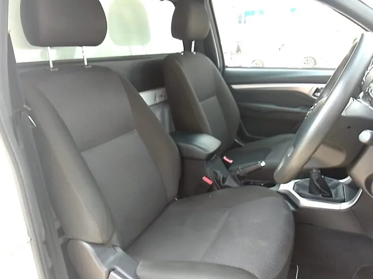 2024 Great Wall STEED 5/2.0 S 6MT 2WD – Front Seats