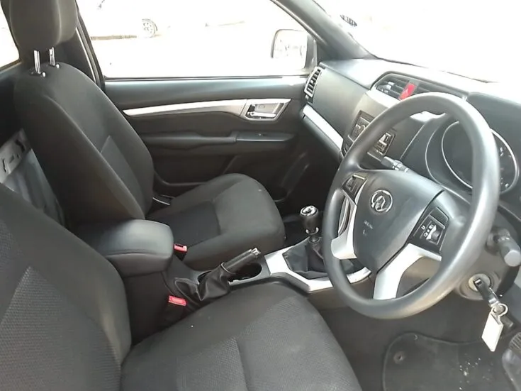 2024 Great Wall STEED 5/2.0 S 6MT 2WD – Interior