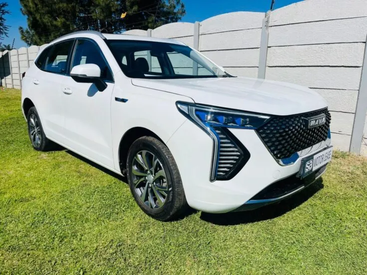 2024 HAVAL H2 JOLION 135 HYBRID DHT LUXURY – Front Feature Photo