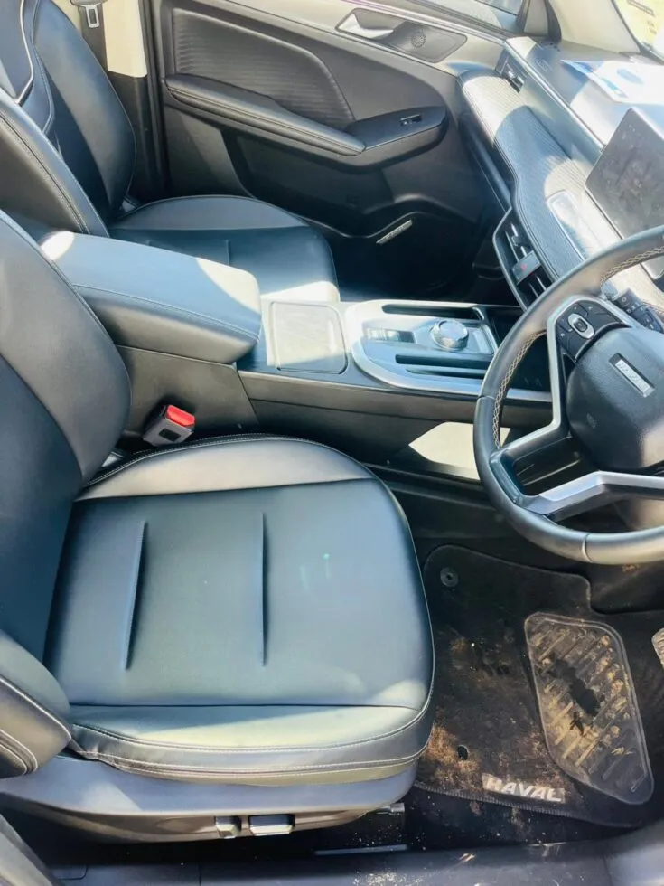 2024 Haval H6/1.5T HEV ULTRA LUXURY 2WD – Front Seats