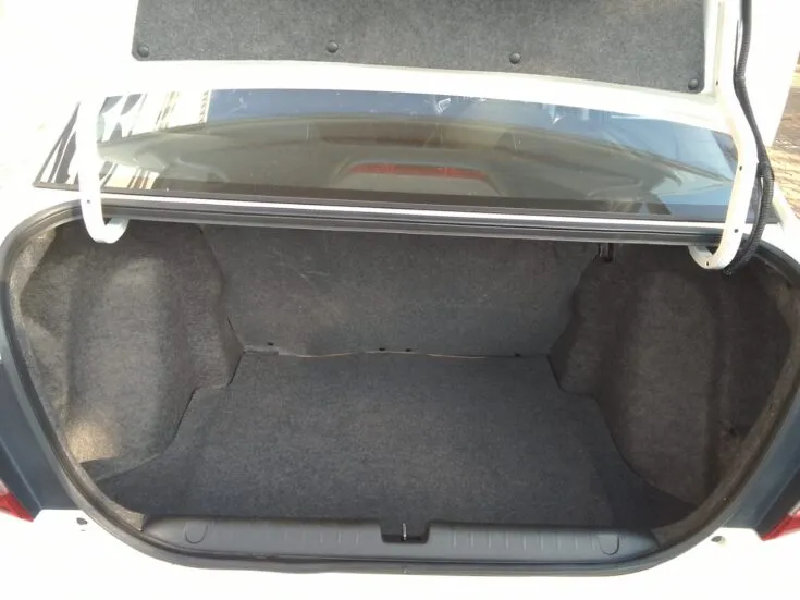 2024 Honda Amaze/1.2 COMFORT CVT – Boot / Loadbin