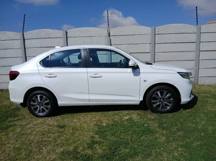 2024 Honda Amaze/1.2 COMFORT CVT – Right Side Photo