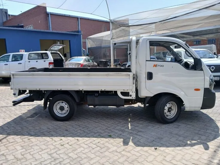 2024 Kia K2700/2.7D WORKHORSE DROPSIDE SEBENZA A/C 5MT – Right Side Photo