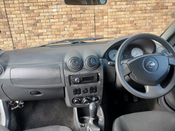 2024 NISSAN NP200 1.6 A/C SAFETY PACK P/U S/C – Dashboard