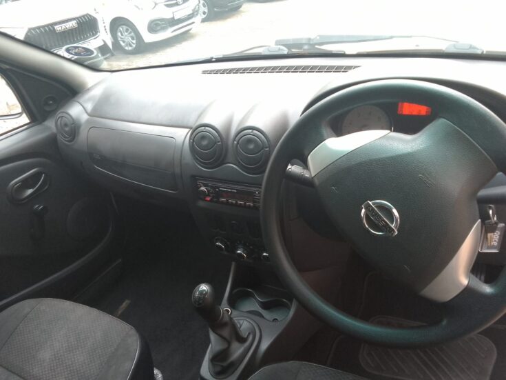 2024 NISSAN NP200 1.6 A/C SAFETY PACK P/U S/C – Interior