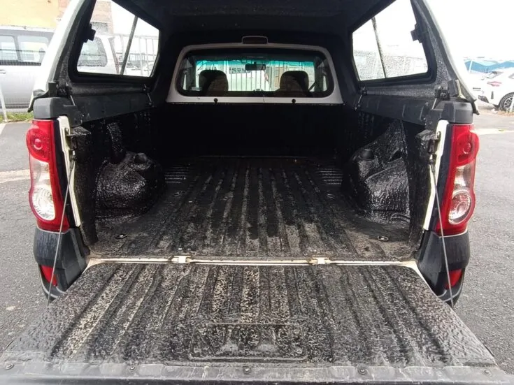 2024 Nissan Np200/1.6 STEALTH LIMITED EDITION – Boot / Loadbin