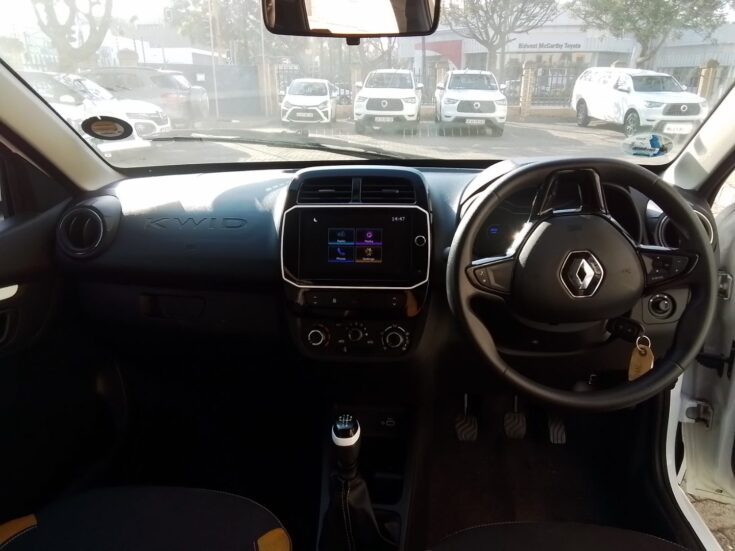 2024 RENAULT KWID 1.0 CLIMBER 5DR – Interior