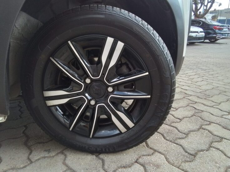 2024 RENAULT KWID 1.0 CLIMBER 5DR – Wheel Example