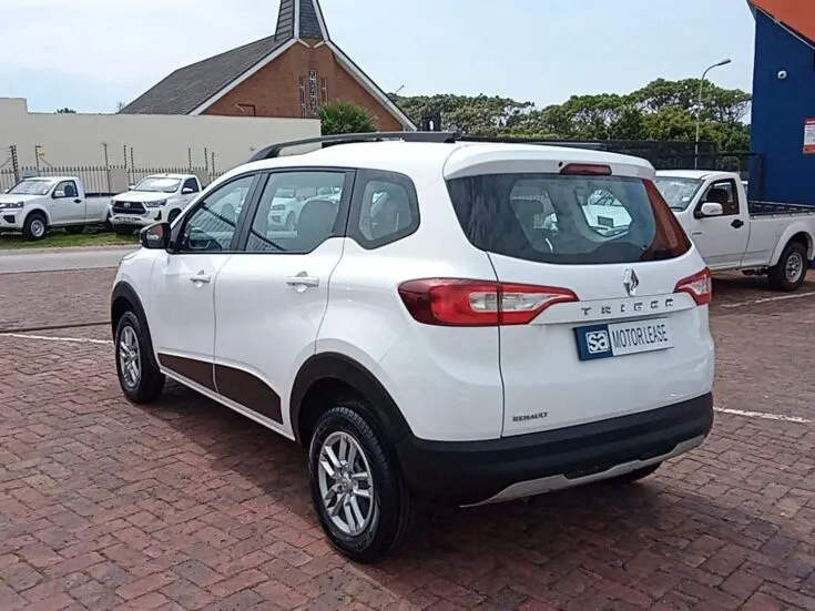 2024 Renault Triber/1.0 DYNAMIQUE – Back Feature Photo