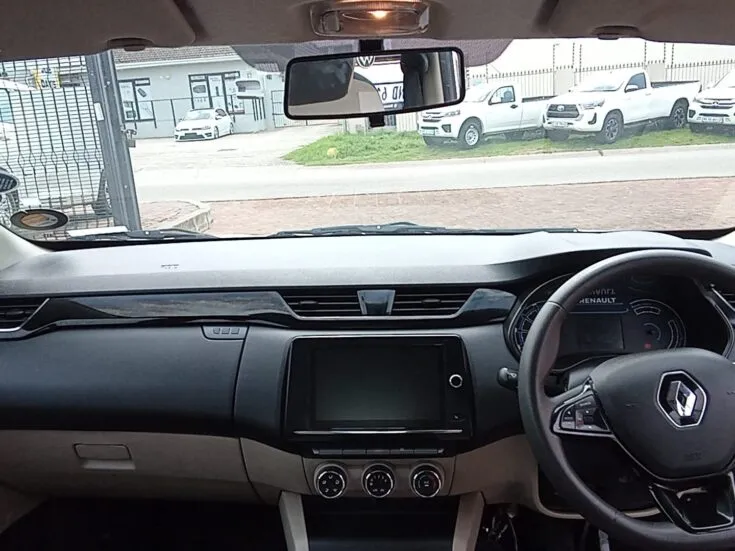 2024 Renault Triber/1.0 DYNAMIQUE – Dashboard