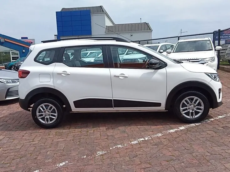 2024 Renault Triber/1.0 DYNAMIQUE – Right Side Photo