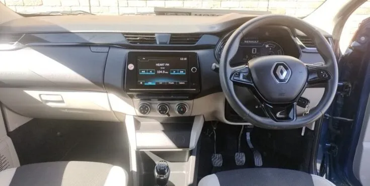 2024 Renault Triber/1.0 EXPRESS LCV – Dashboard