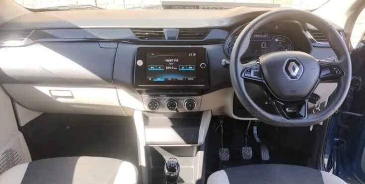 2024 Renault Triber/1.0 EXPRESS LCV – Interior
