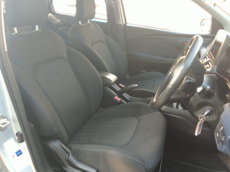 2024 Suzuki Baleno 1.5 GL A/T – Front Seats