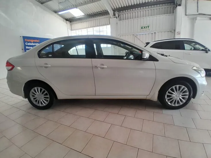 2024 SUZUKI CIAZ 1.5 GL A/T – Boot / Loadbin