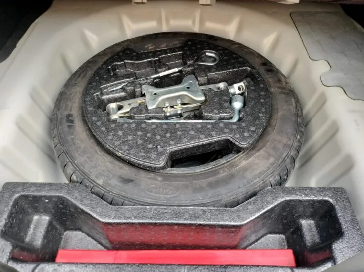 2024 Suzuki CIAZ/1.5 GL AUTO – Spare Wheel