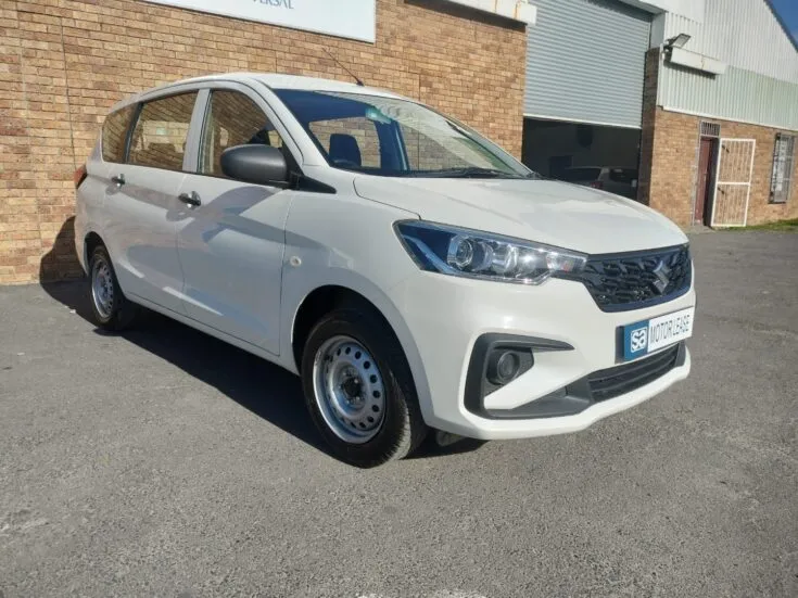 2024 Suzuki Ertiga 1.5 GA M/T – Front Feature Photo