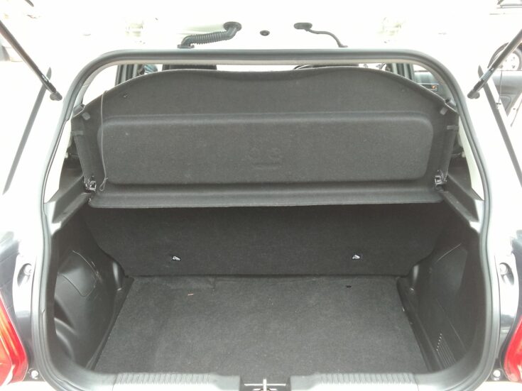 2024 SUZUKI SWIFT 1.2 GA MANUAL – Boot / Loadbin