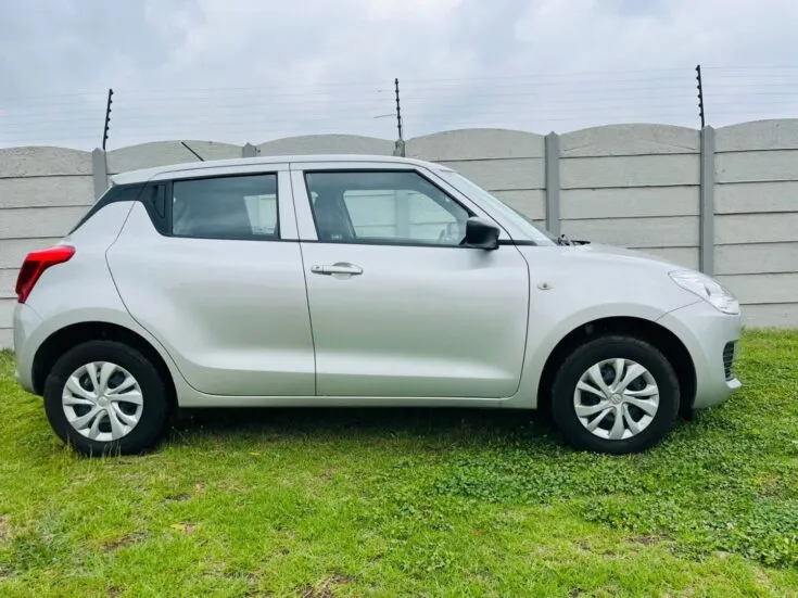 2024 Suzuki Swift/1.2 GA – Right Side Photo