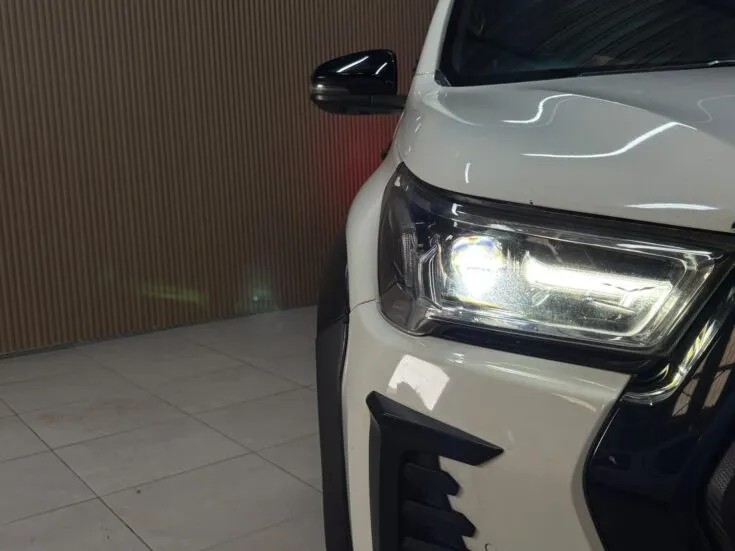 2024 Toyota Hilux/2.8GD6 RB RAIDER AT DC – Right Side Photo