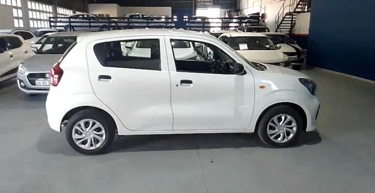 2024 Toyota Vitz/1.0 5MT – Right Side Photo