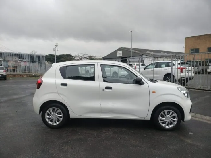 2024 Toyota Vitz/1.0 5MT – Right Side Photo