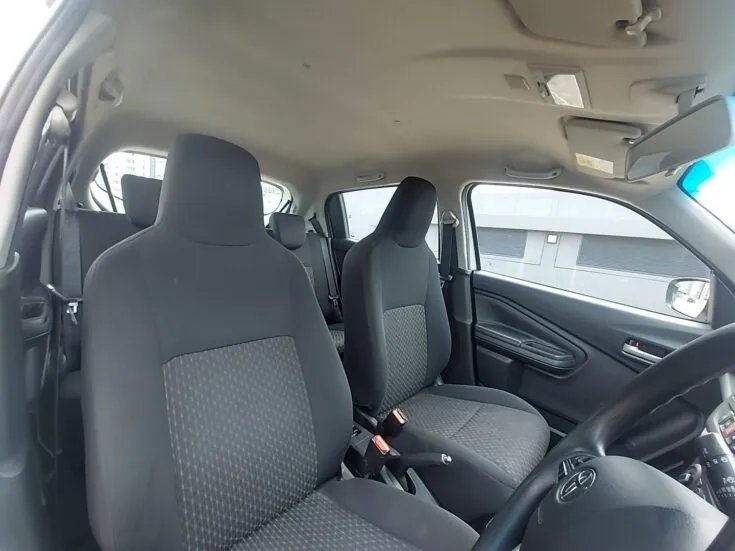 2024 Toyota Vitz/1.0 XR 4-AMT – Interior