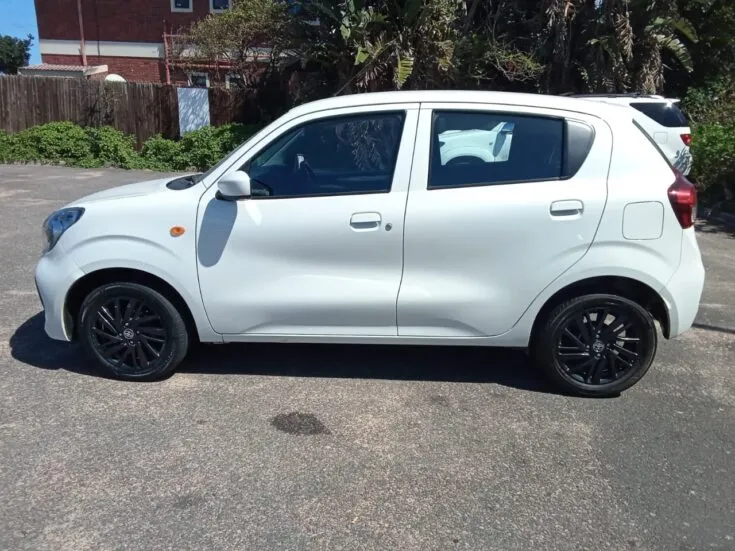 2024 Toyota Vitz/1.0 XR 4-AMT – Left Side Photo