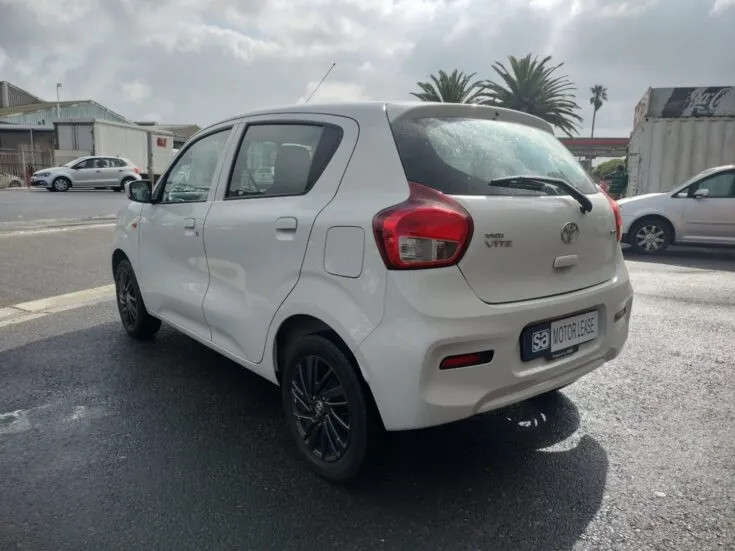 2024 Toyota Vitz/1.0 XR 5MT – Back Feature Photo