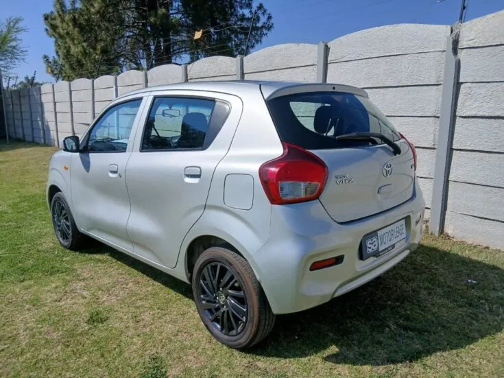 2024 Toyota Vitz/1.0 XR 5MT – Back Feature Photo